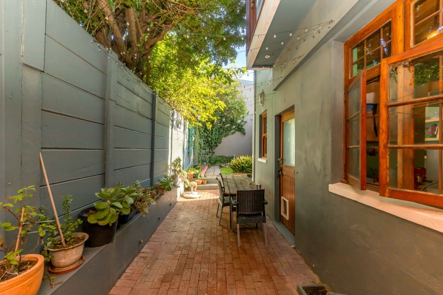 2 Bedroom Property for Sale in Observatory Western Cape
